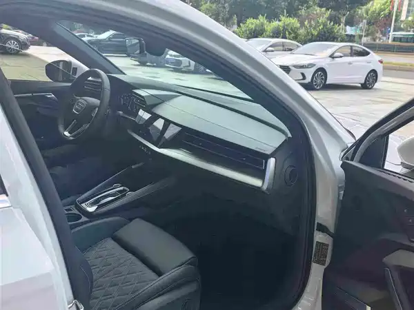 Audi A3 2025, фото 11