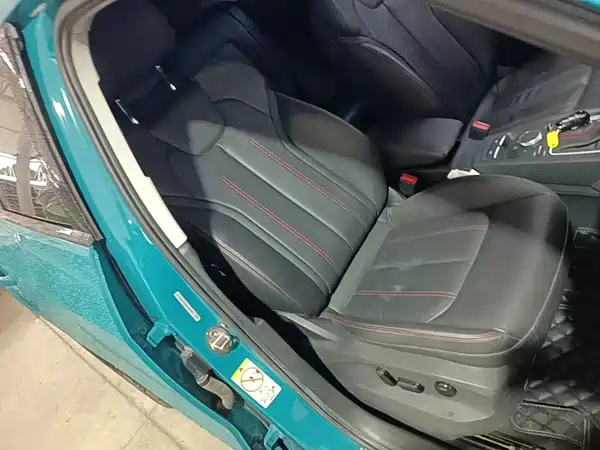 Audi Q2L 2022, фото 24