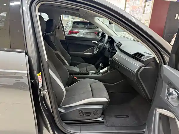 Audi Q3 2023, фото 21
