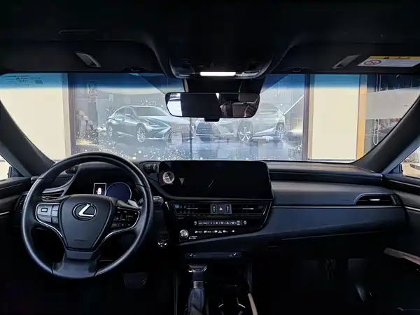 Lexus ES 2022, фото 18