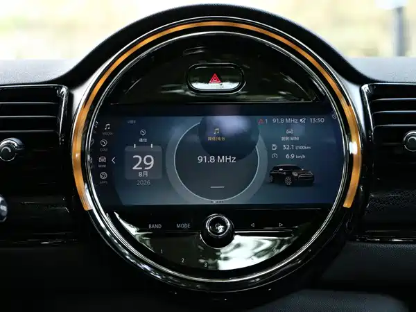 MINI CLUBMAN 2023, фото 22