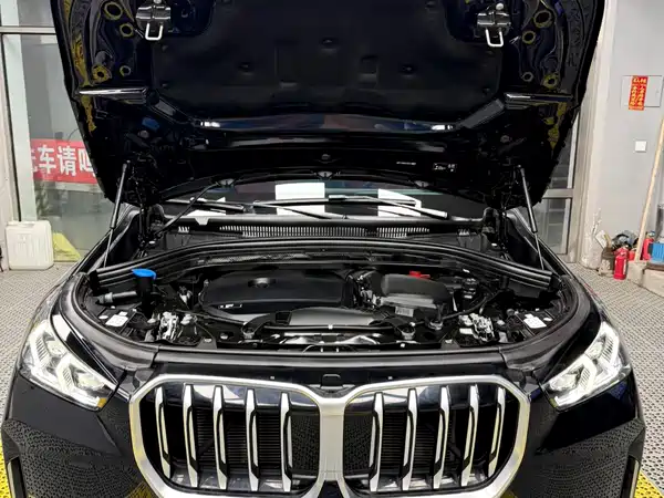 BMW X1 2023, фото 8