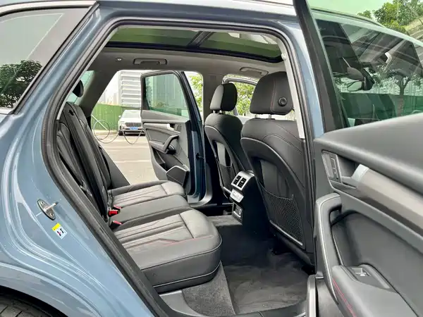 Audi Q5L 2022, фото 12