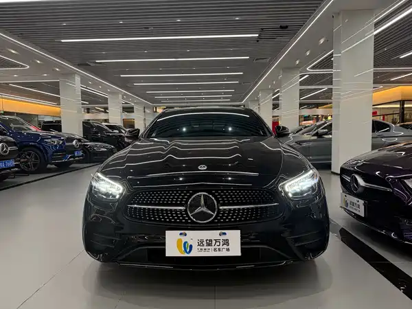 Mercedes-Benz E-Class 2023, фото 2