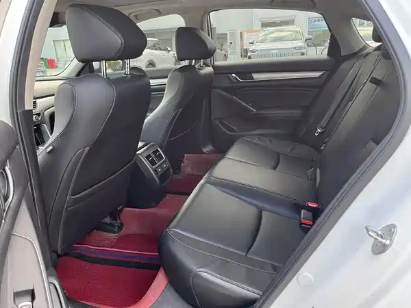 Honda Accord 2022, фото 14