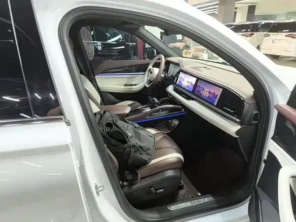 Geely Monjaro 2021, фото 24