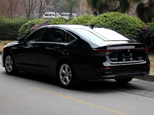 Honda Accord 2023, фото 5