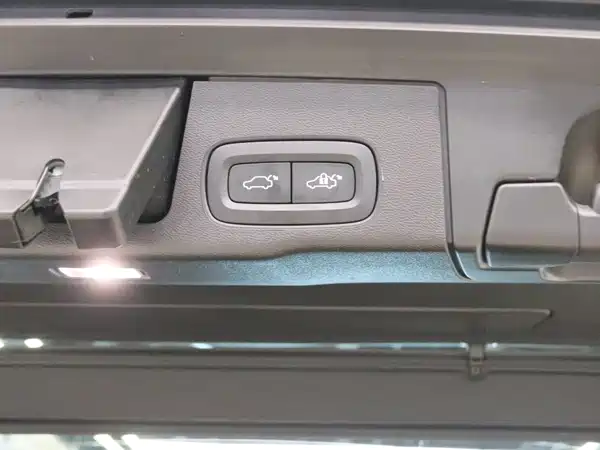 Volvo XC60 2024, фото 19