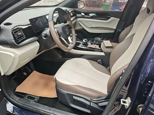BYD Qin PLUS 2023, фото 14