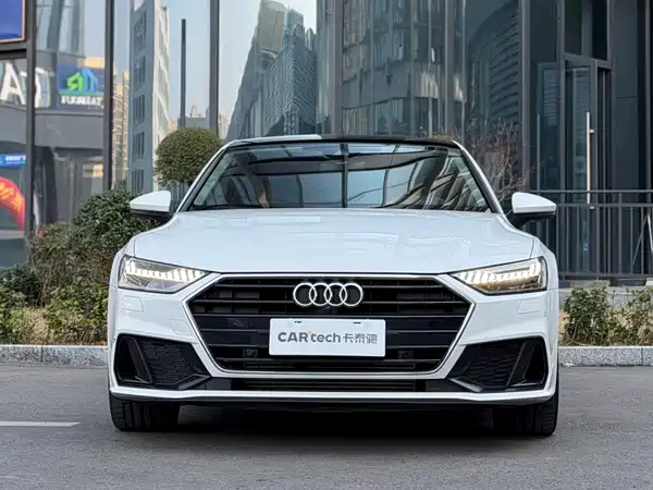 Audi A7 2023, фото 2