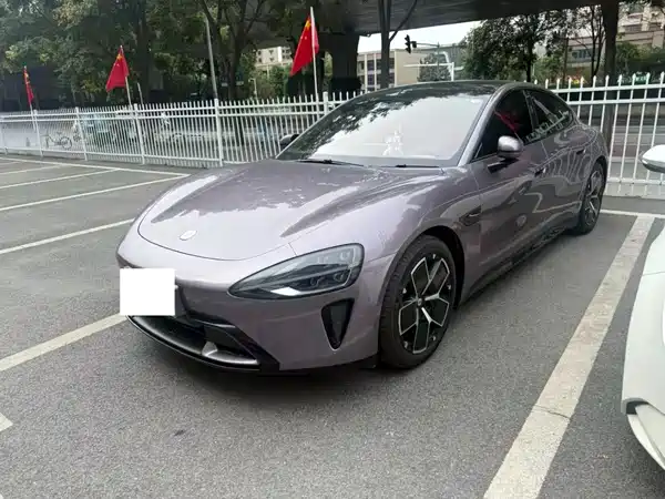 Xiaomi SU7 2024
