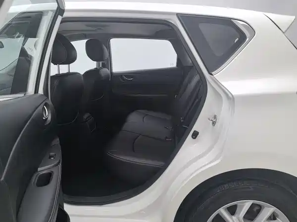 Nissan Tiida 2024, фото 15
