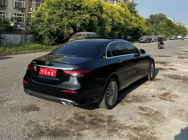 Mercedes-Benz E-Class 2022, фото 16