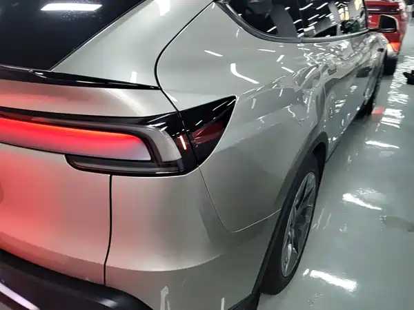 Tesla Model Y L 2025, фото 24