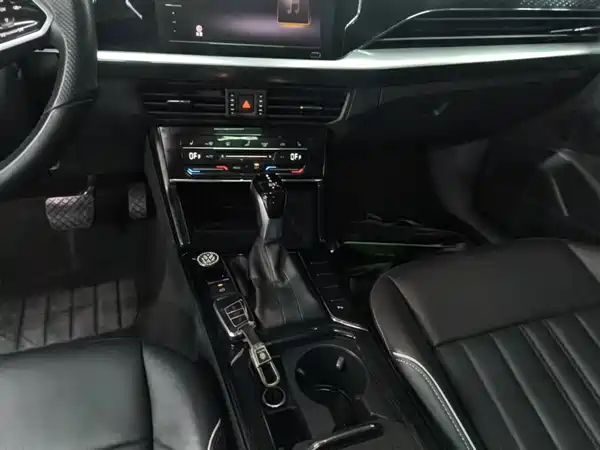 Volkswagen Passat 2023, фото 13