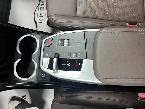 BMW X1 2023, фото 11
