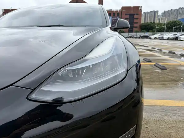 Tesla Model 3 2022, фото 16
