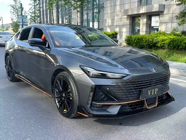 Changan UNI-V 2023, фото 3