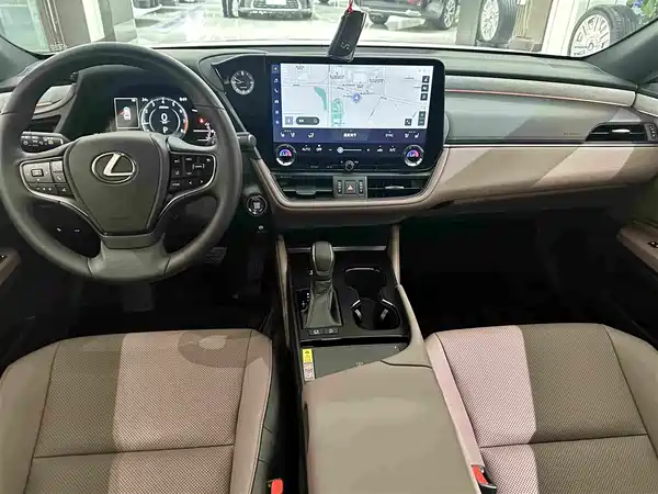Lexus ES 2025, фото 15