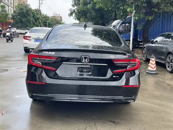 Honda Accord 2022, фото 8