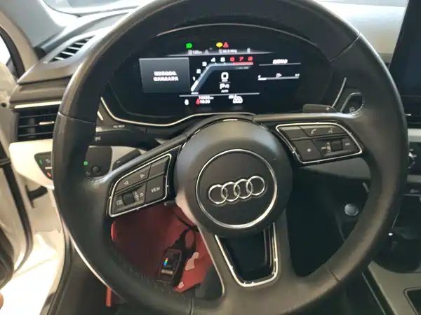 Audi A4L 2022, фото 6
