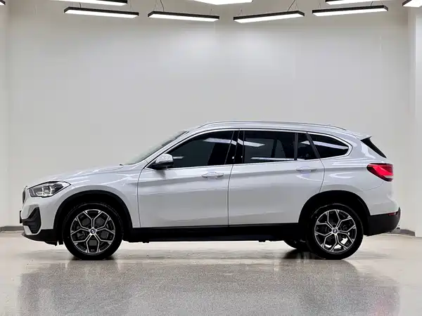 BMW X1 2022, фото 10