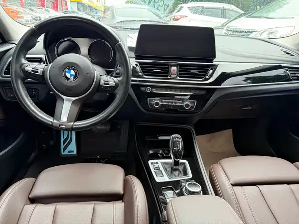 BMW 1 Series 2022, фото 4