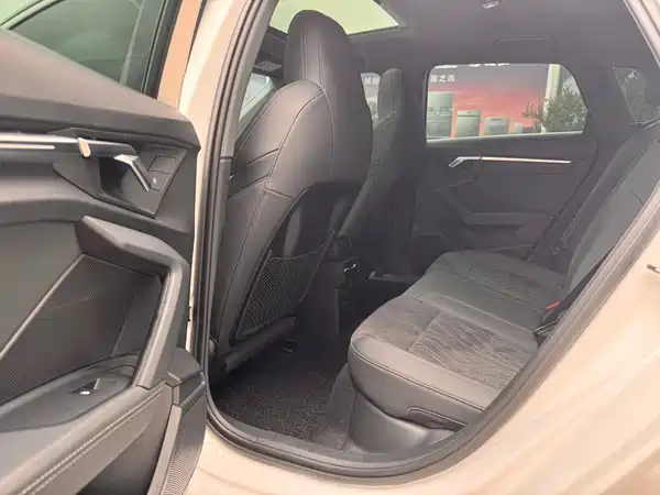 Audi A3 2023, фото 8