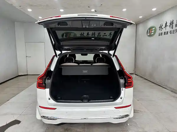 Volvo XC60 2026, фото 26