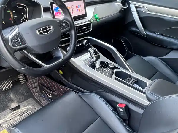 Geely Coolray PHEV 2020, фото 7