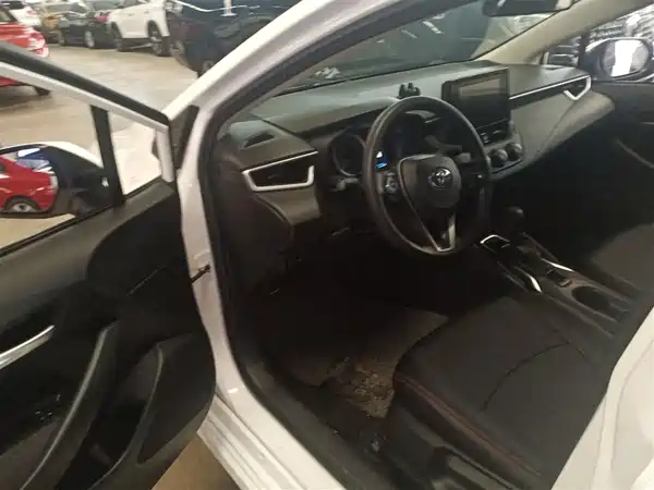 Toyota Corolla 2022, фото 8