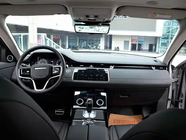 Land Rover Range Rover Evoque 2023, фото 22