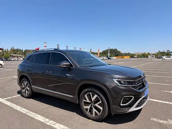 Volkswagen Tayron 2023, фото 3