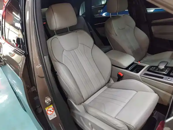 Audi Q5L 2023, фото 24