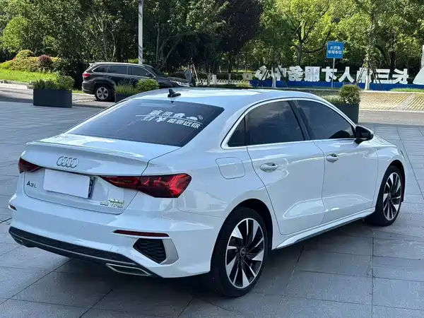 Audi A3 2023, фото 7