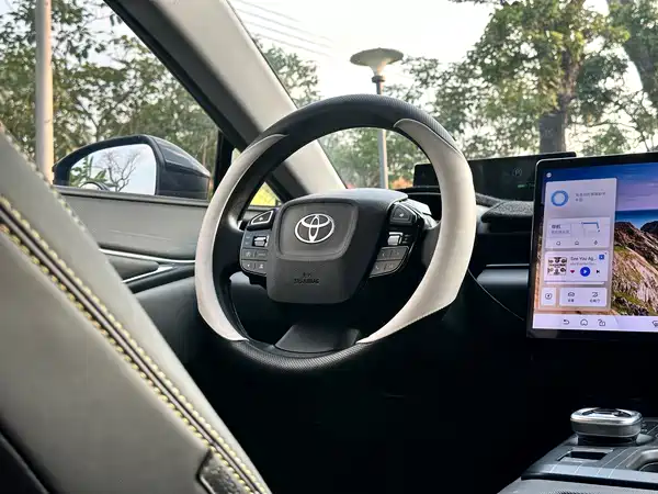 Toyota bZ5 2025, фото 9