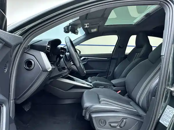 Audi A3 2023, фото 7