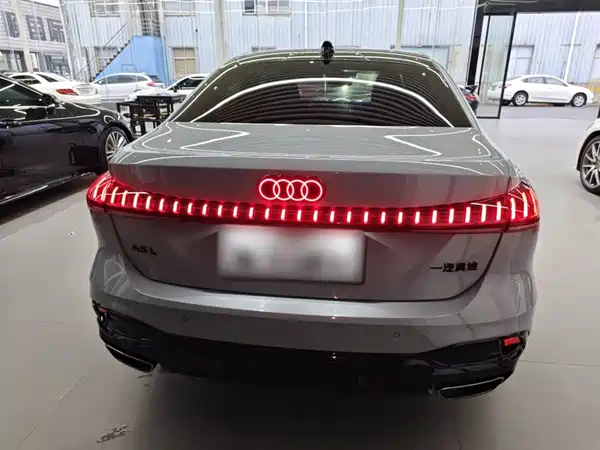 Audi A5L 2025, фото 4