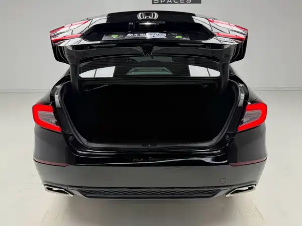 Honda Accord 2022, фото 10