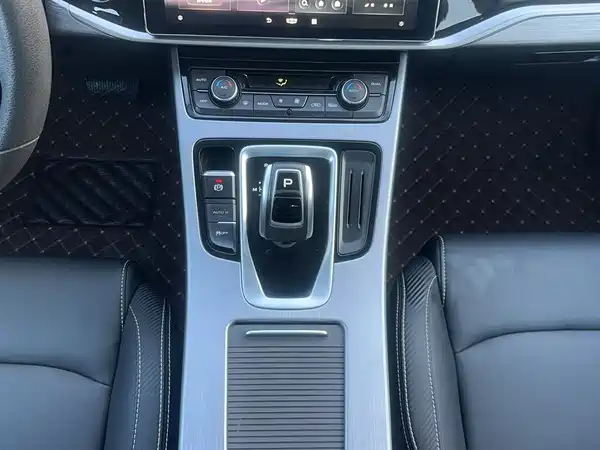 Geely Boyue 2021, фото 10