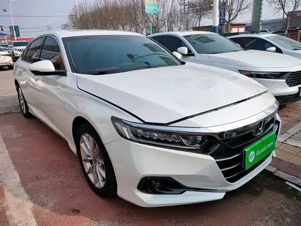 Honda Accord 2022, фото 3
