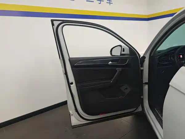 Volkswagen Tayron 2022, фото 7