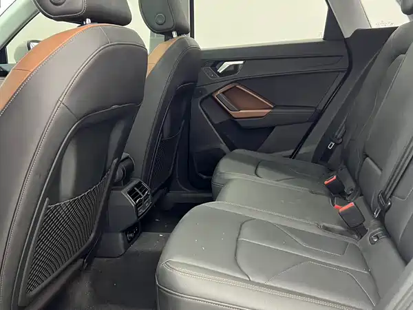 Audi Q3 2022, фото 9