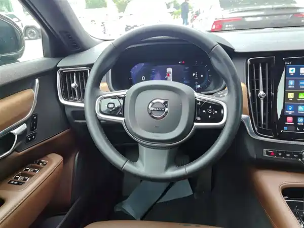 Volvo S90 2025, фото 6