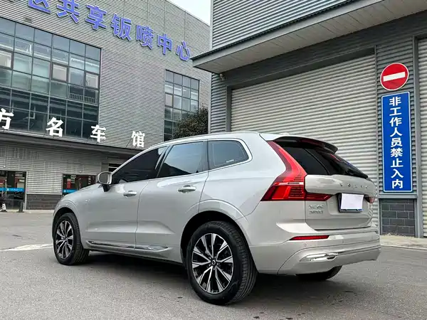 Volvo XC60 2024, фото 4