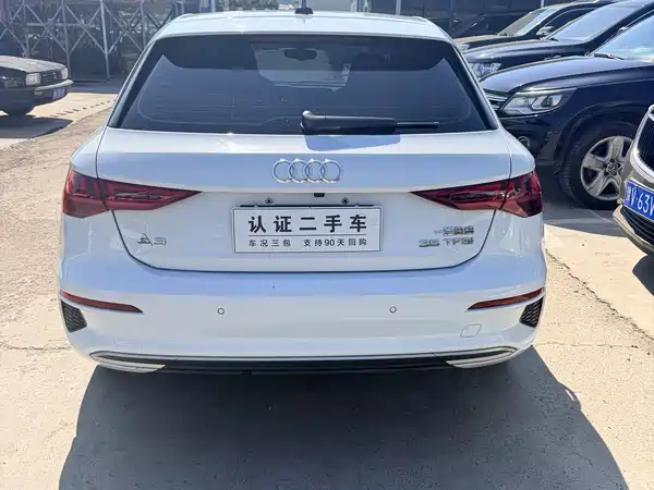 Audi A3 2022, фото 5
