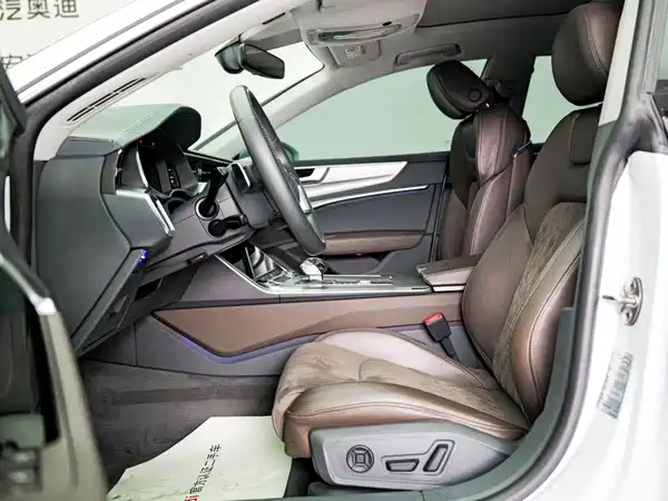 Audi A7L 2024, фото 8