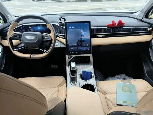 Geely Boyue L 2023, фото 12