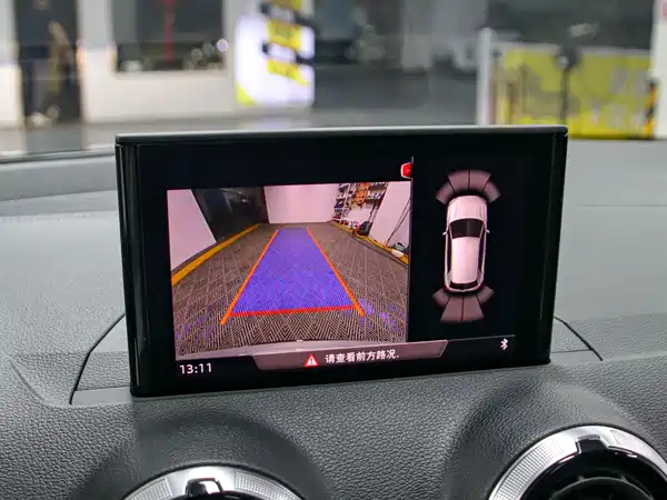 Audi Q2L 2022, фото 9
