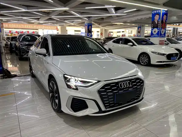 Audi A3 2022, фото 3